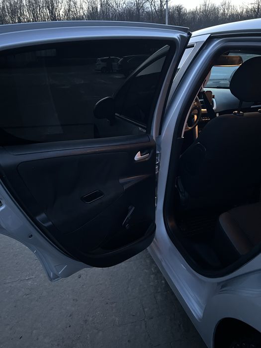 Продам Peugeot 207