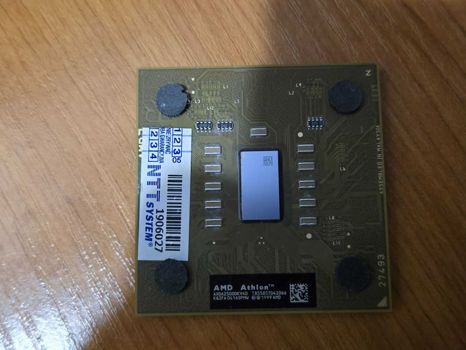 AMD Athlon XP 2500 Socket A Barton CPU możliwość OC do 3200 XP retro PC