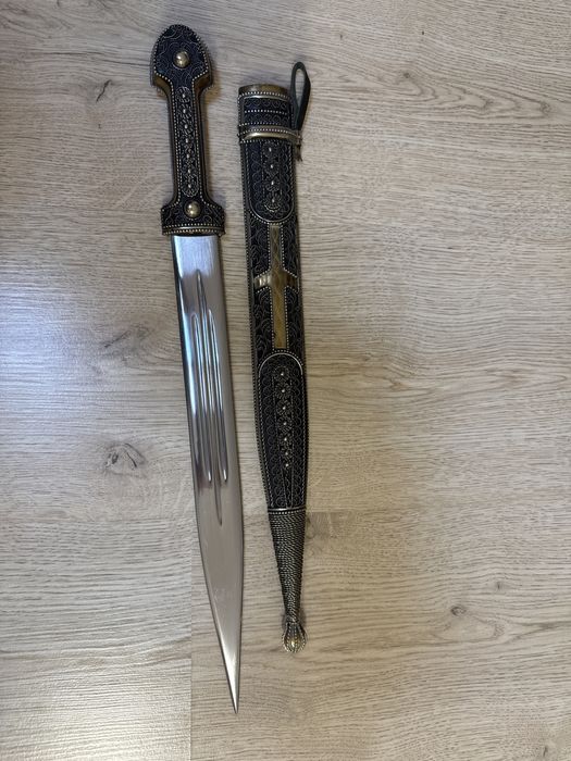 Nóż dekoracyjny / kolekcjonerski – styl kaukaski, pochwa, replika