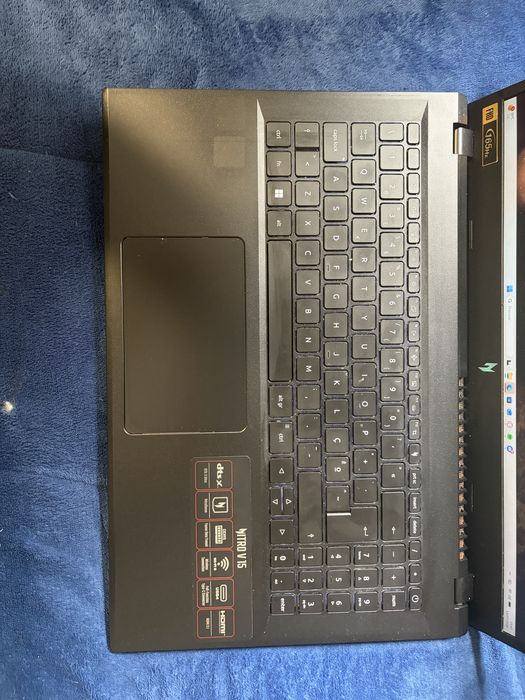 Acer Nitro V15 RTX 4050 / Ryzen 5 / 16GB / SSD 512GB / 165Hz
