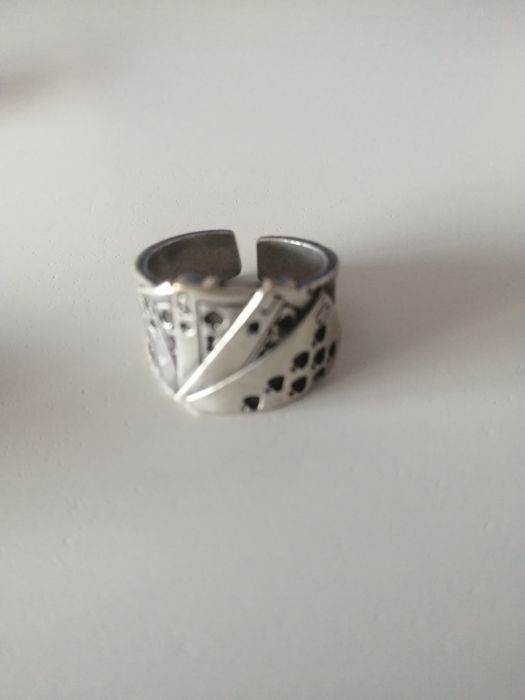 Vendo anéis (portes incluídos)