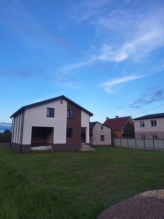 Продаж нового будинку!