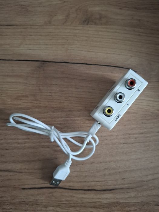 Міні конвертер HDMI в AV з USB кабелем