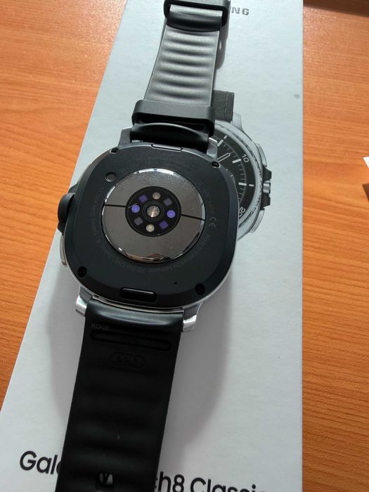 Galaxy Watch 8 Classic 46mm GPS + LTE (Preto) - SAMSUNG