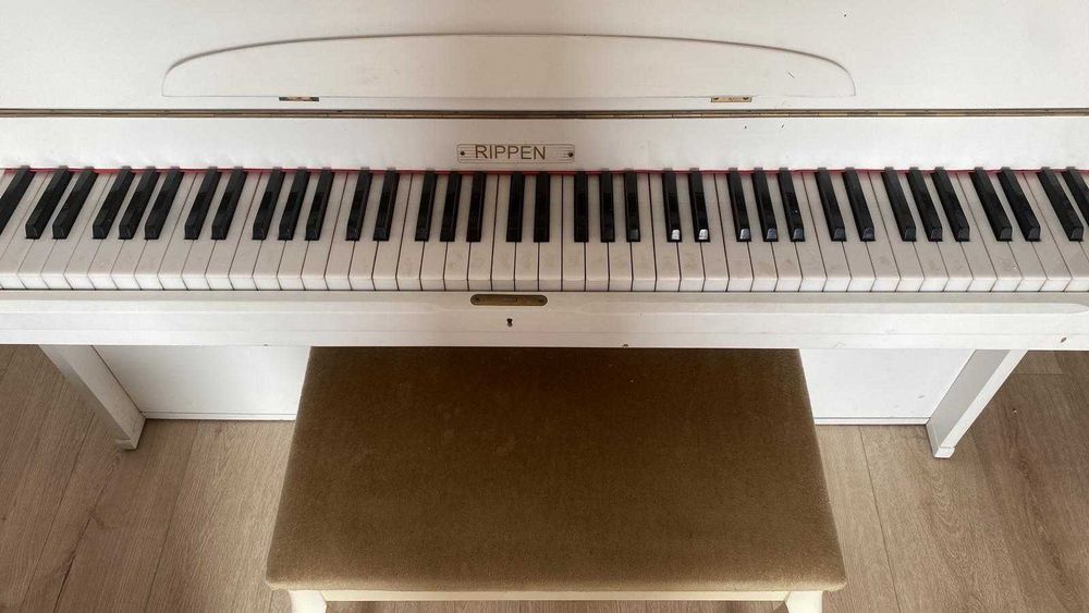 Pianino RIPPEN - Sprzedam