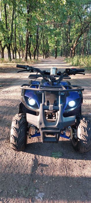 Продам детский электрический квадроцикл до 100 кг,состояние нового