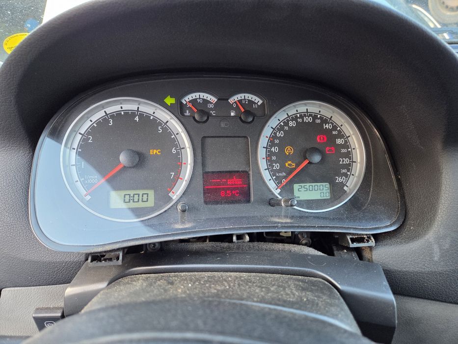 Licznik zegary vw golf 4 bora