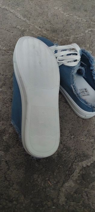 Buty trampki - wsuwane jeansowe damskie