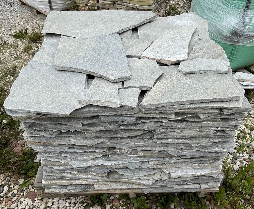 Szary Łupek Naturalny Kamień Ogrodowy Płyty na Taras Schody Elewacja