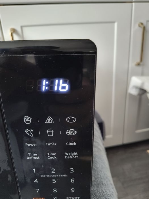 Kuchenka mikrofalowa Comfee