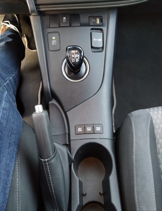 Toyota Auris Touring Sports 1.8  Hybrid GPL