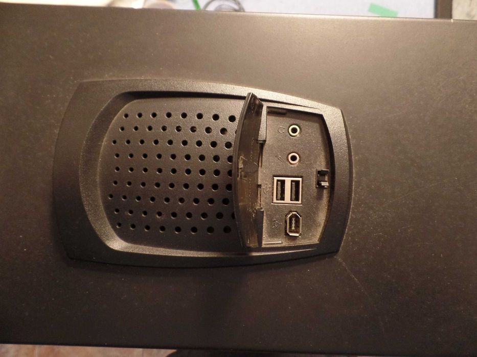 Large PC Case, Used but in Good Condition64737978659714124