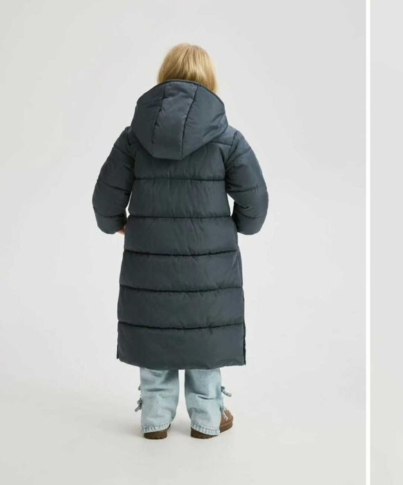 Пуховік на дівчинку