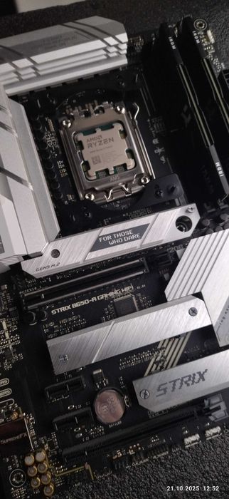 Asus Rog Strix B650-A Gaming WiFi (sAM5), ASRock X570 Phantom Gaming 4