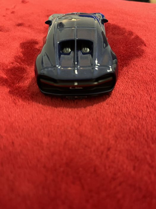 Bugatti chiron novo sem arranhões