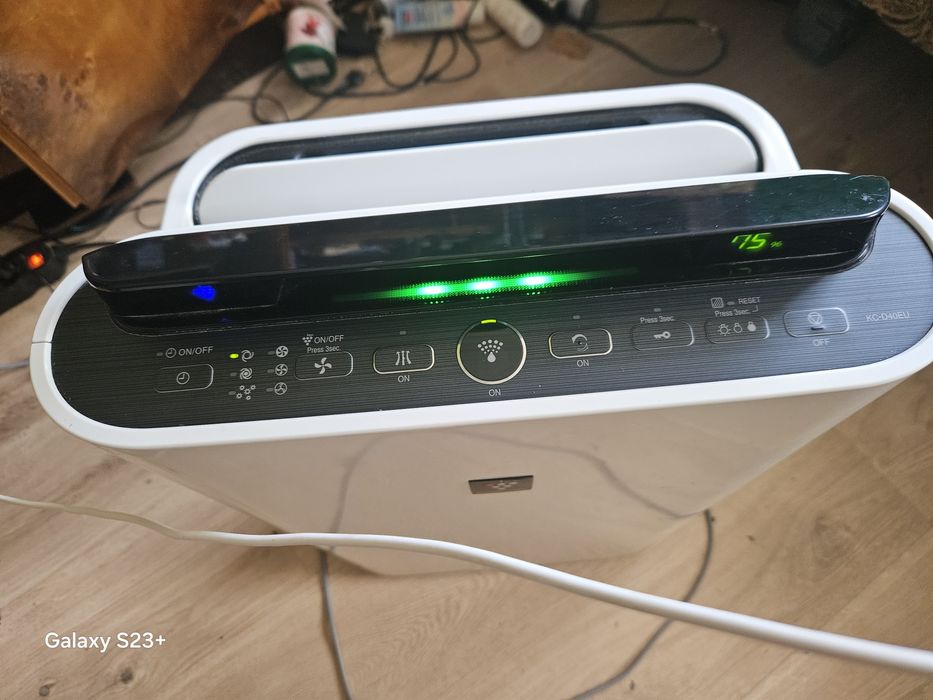 SHARP KC D40 EU Oczyszczacz Powietrza