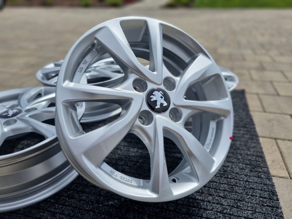 Peugeot 107 15" felgi alumniowe 4x100 alufelgi czarny połysk