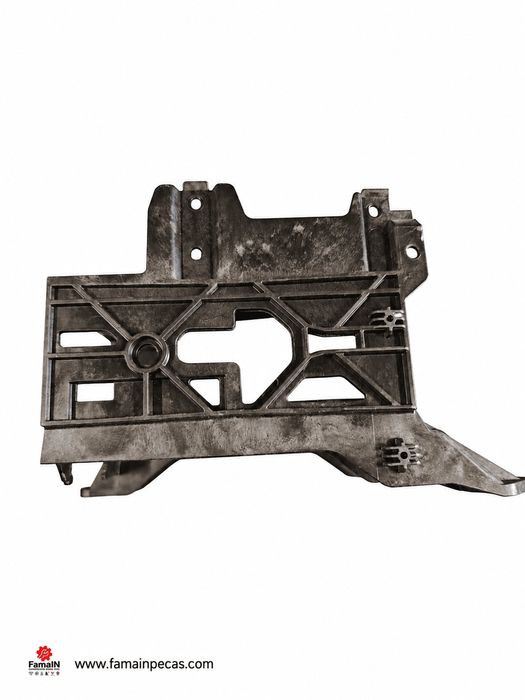 Suporte do rádio AUDI A4 B8 2.0 TDI (105 kW / 143 cv) [11.2007 - 12.2015]