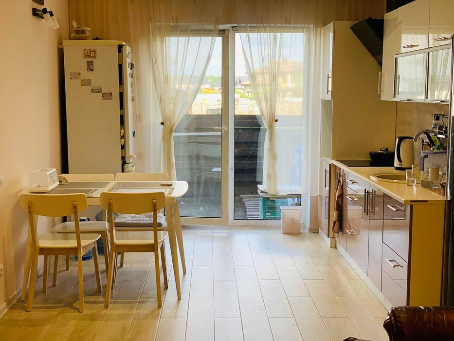 Таунхаус з ремонтом - 10 км від метро. Річка, Ліс