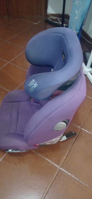 Cadeira auto Britax Römer Evolva 1-2-3 roxa, adequada para crianças dos 9 aos 36 kg