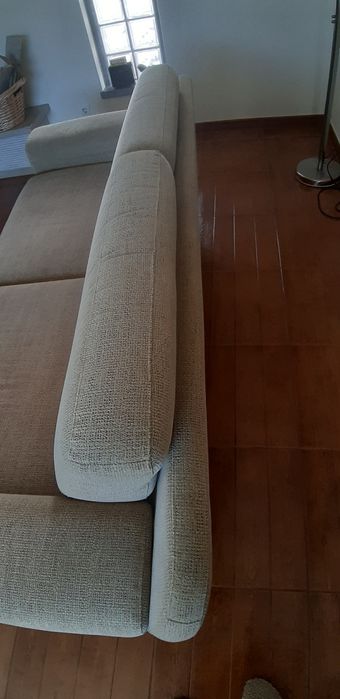 Sofa 3 lugares com 2 Puffs