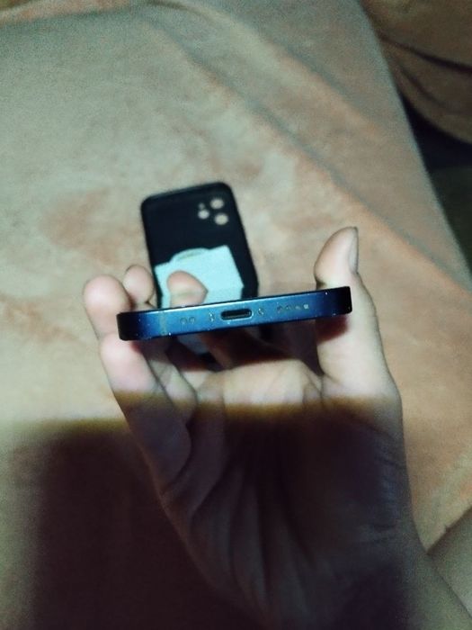 обменяю айфон 12 мини или продам