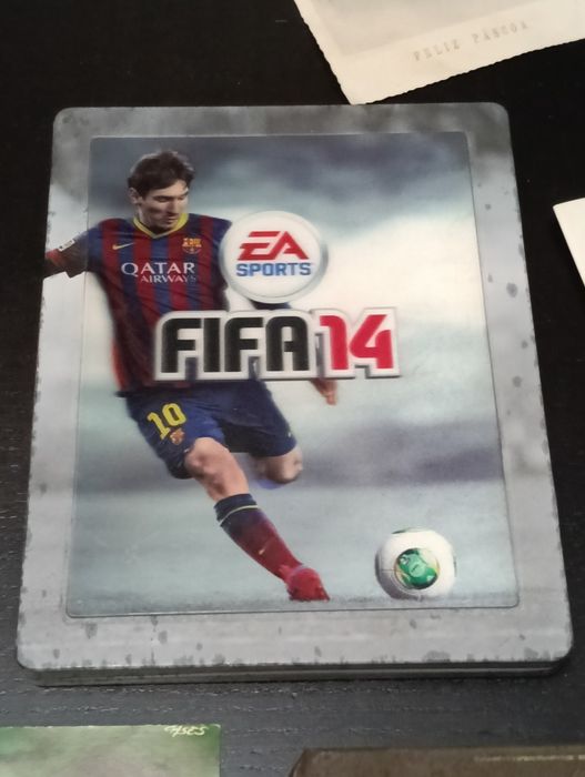 Capa metálica 3D FIFA 14
