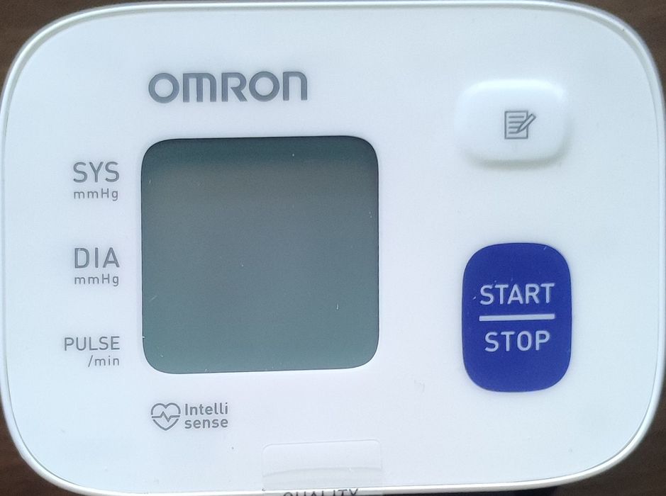 Тонометр автоматический на запястье Omron RS1