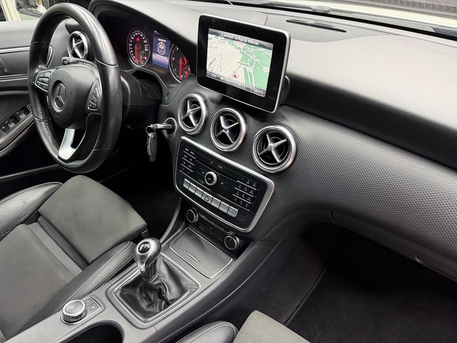 Mercedes-Benz A180 Facelift Urban Pack Night