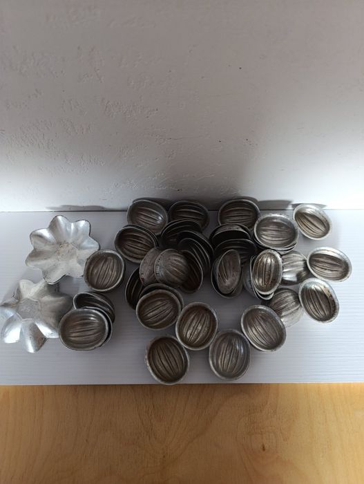 Посуд Предмети декору для дому та інтер’єру — свічки, декоративні прик