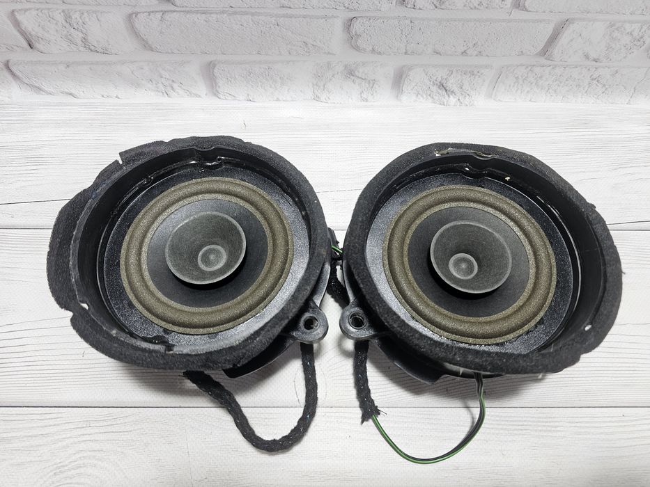 Оригінальні задні динаміки / Задние динамики Mercedes E W210