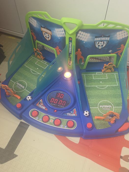 Jogo de futebol novo