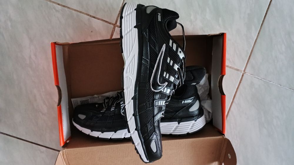 Кросовки Nike новые