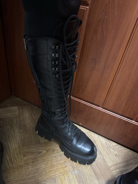 Кожаные зимние сапоги на молнии и шнуровке