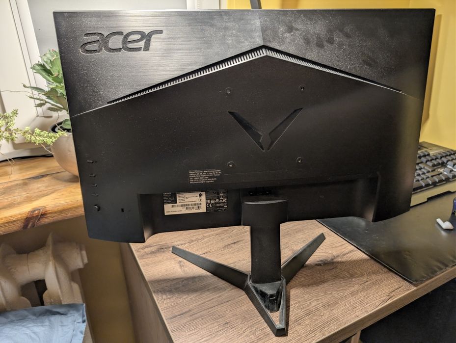 Monitor Acer Nitro QG214Y BII - 24' / 75Hz
Stan bardzo dobry - matryca