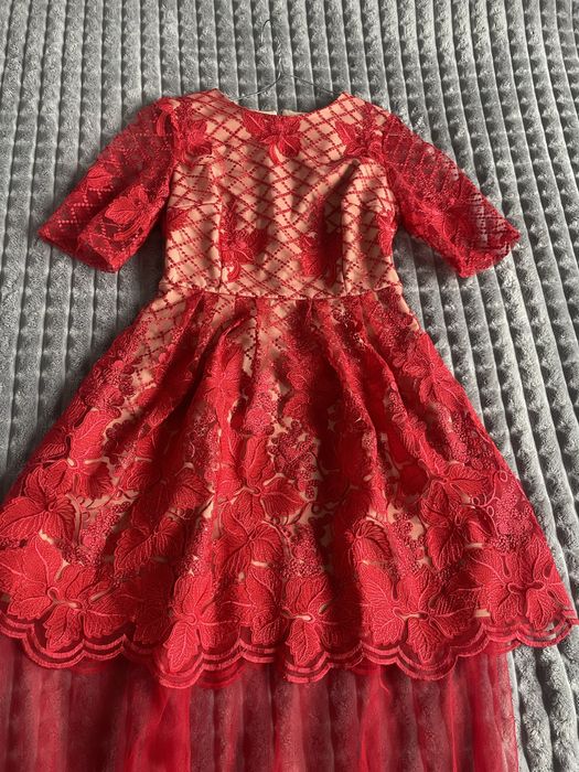 Плаття червоне з бежевим