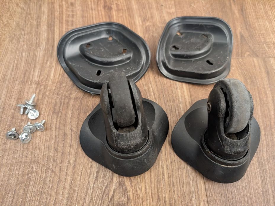 Kółka walizki A-09