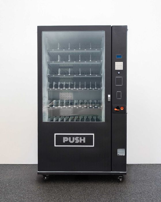 Fabrycznie nowy automat sprzedajacy, vendingowy, vending