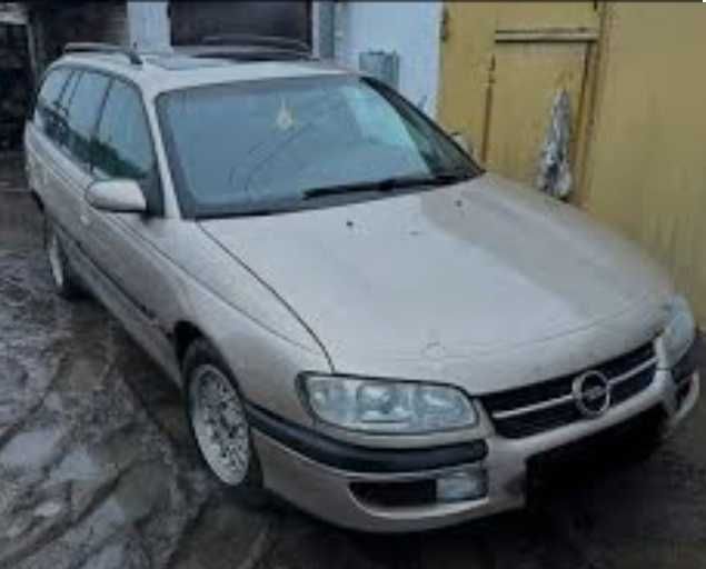 Опель омега б запчастини бампер