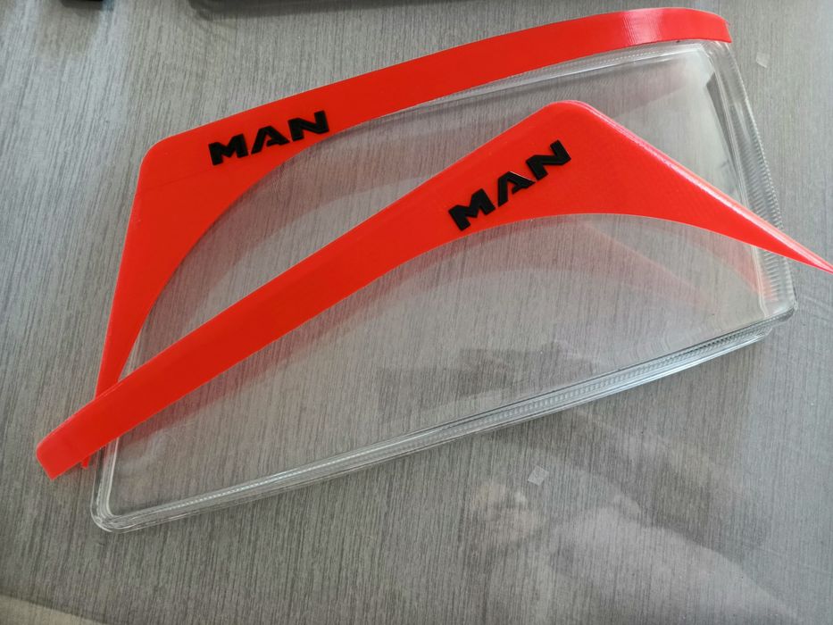Реснички на фари MAN TGX