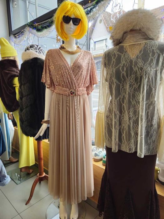 Suknia balowa plus size, szampańska bezowa, cekiny Italy !!!