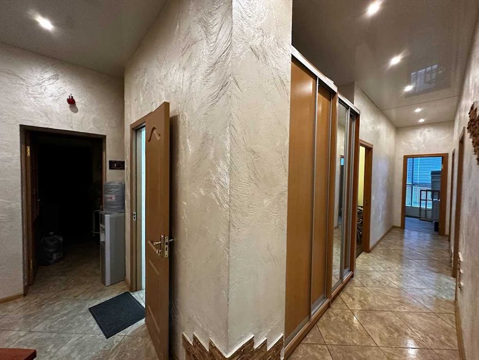 Без %! Аренда офиса в БЦ Харьковское шоссе м.Бориспольская (150 кв.м.)