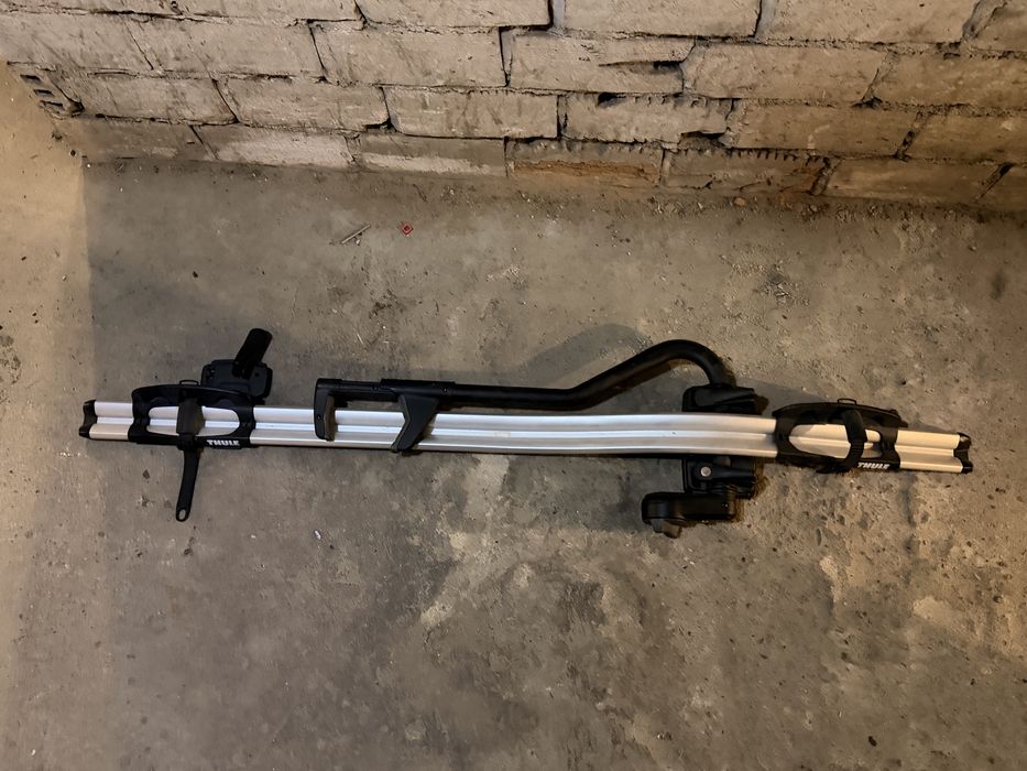 Uchwyt rowerowy Thule ProRide + Belki dachowe Cruz Airo T