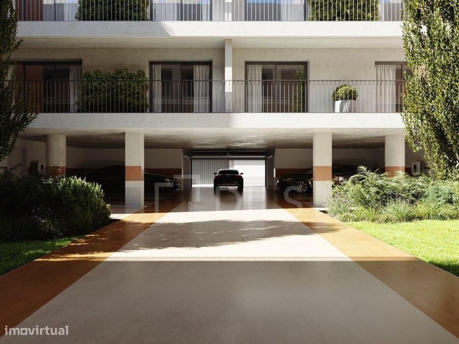 Apartamento T1 com varanda e estacionamento situado em Arroios, Lisboa