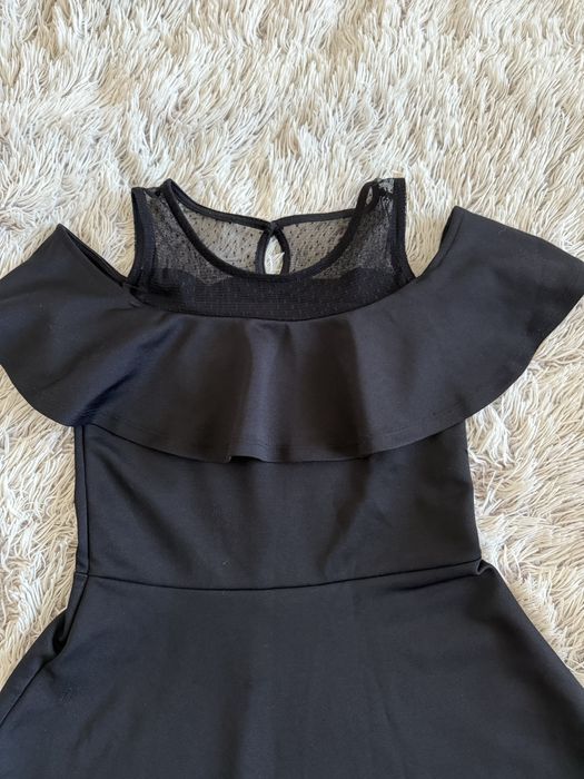 Платье на девочку Lc Waikiki