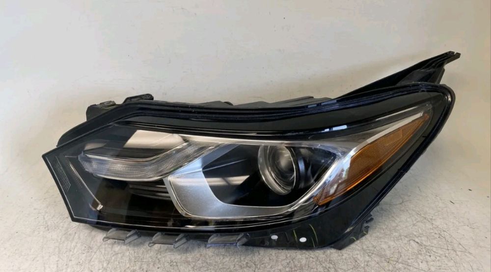 Левая фара Chevrolet equinox 2018 - 2021