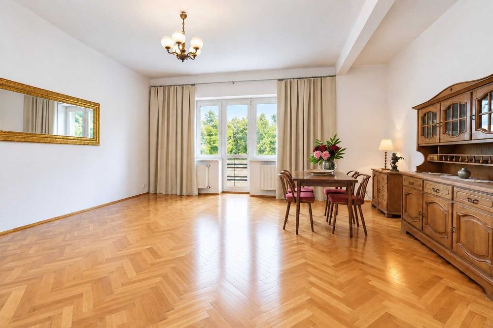 Bezczynszowe! Mieszkanie 122,72 m² w kamienicy - 4 pokoje - 3 balkony, Os. Stary Sosnowiec