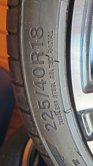 Jantes e pneus como novos