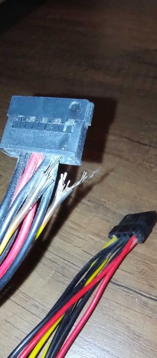 блок питания БП, блок живлення на 2000W. По линии 12V выдает 1860w