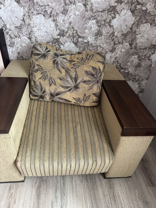 Крісло розкладне